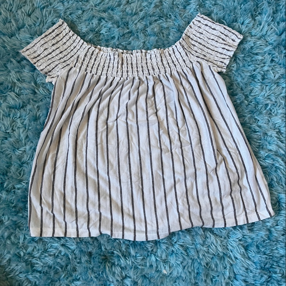 AE Black & White Striped Top